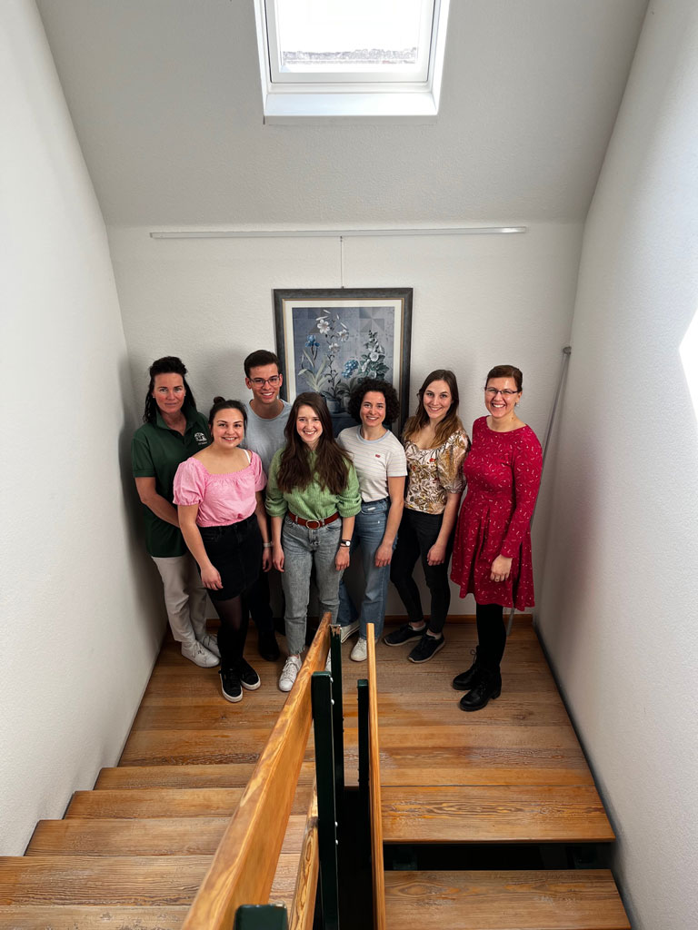 DH Babett Freyer, Jasmin Schirmer, Arvid Vetter, Yola Meisel, Antonia Vetter, Paula Kunze, Dr. Dana Stumpf (v.l.n.r)